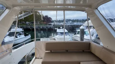 Pre-Owned 2016 Carver C40 for Sale | Vancouver, BC | M&P Yacht Centre | 6ab445420685f147260b78bf