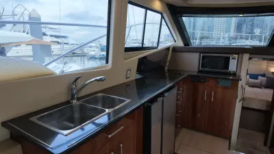 Pre-Owned 2016 Carver C40 for Sale | Vancouver, BC | M&P Yacht Centre | 6ab445420685f147260b78bf