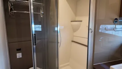 Pre-Owned 2016 Carver C40 for Sale | Vancouver, BC | M&P Yacht Centre | 6ab445420685f147260b78bf