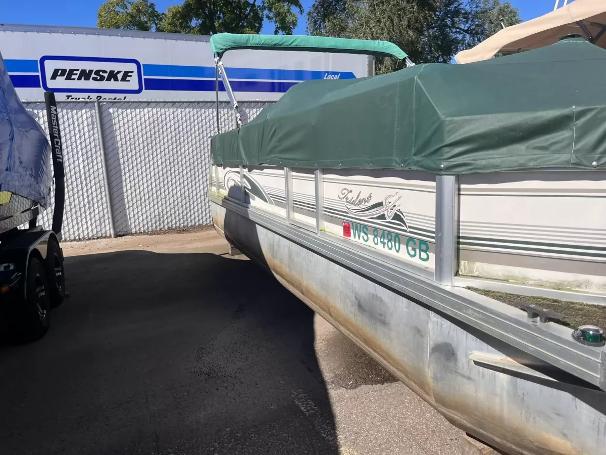 boat-carouselImage-image