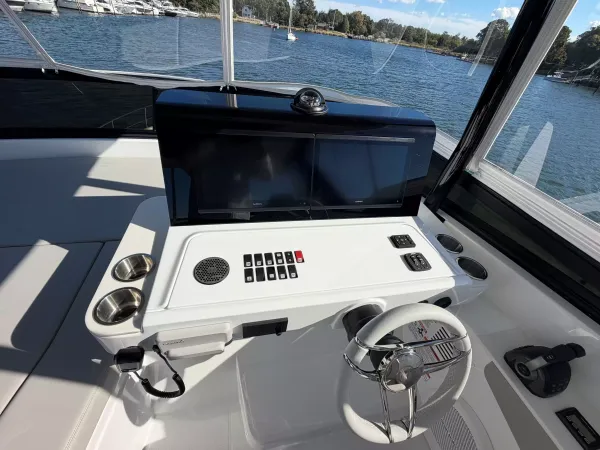 2027 Cruisers Yachts 50 FLY detail image 47