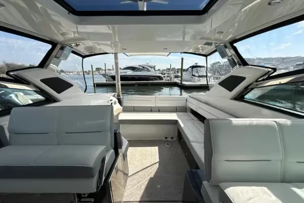 2021 Cobalt A36 detail image 10