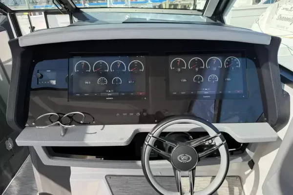 2021 Cobalt A36 detail image 17