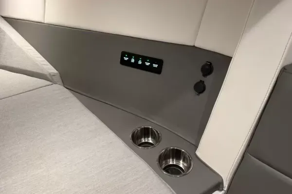2021 Cobalt A36 detail image 40