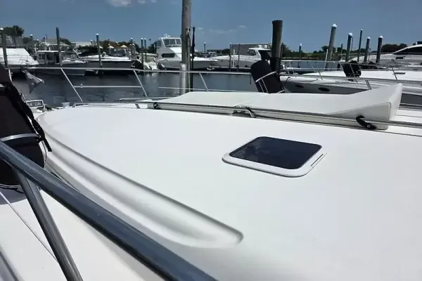 2001 Sea Ray 380 SUNDANCER detail image 13