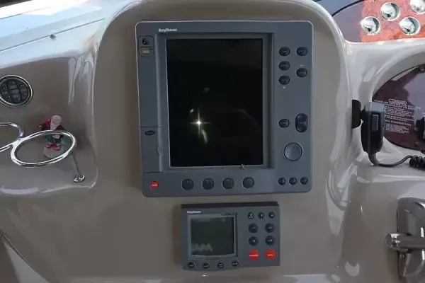 2001 Sea Ray 380 SUNDANCER detail image 26