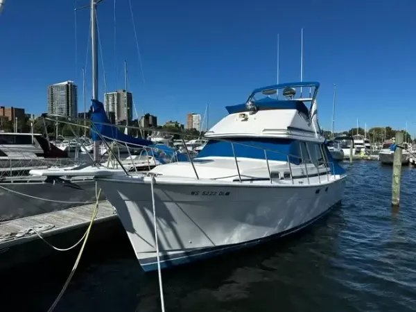 Bayliner 3218 Motor Yacht 1988-11