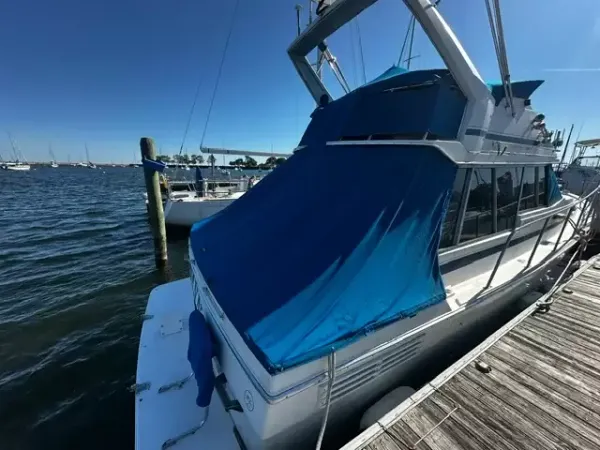 Bayliner 3218 Motor Yacht 1988-12