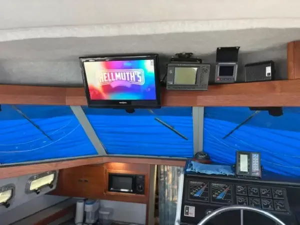 Bayliner 3218 Motor Yacht 1988-20
