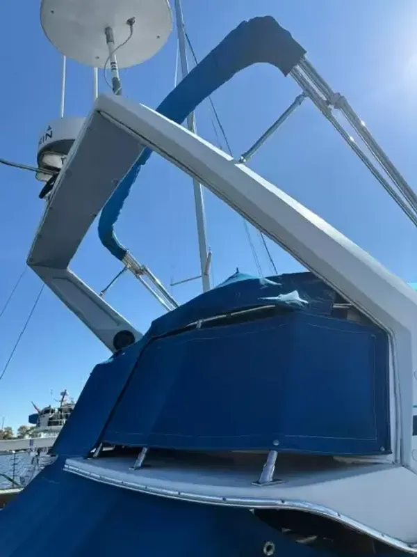 Bayliner 3218 Motor Yacht 1988-26