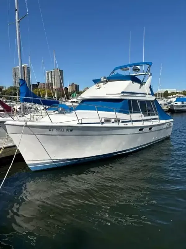 Bayliner 3218 Motor Yacht 1988-29