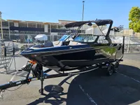 2027 Mastercraft XT23