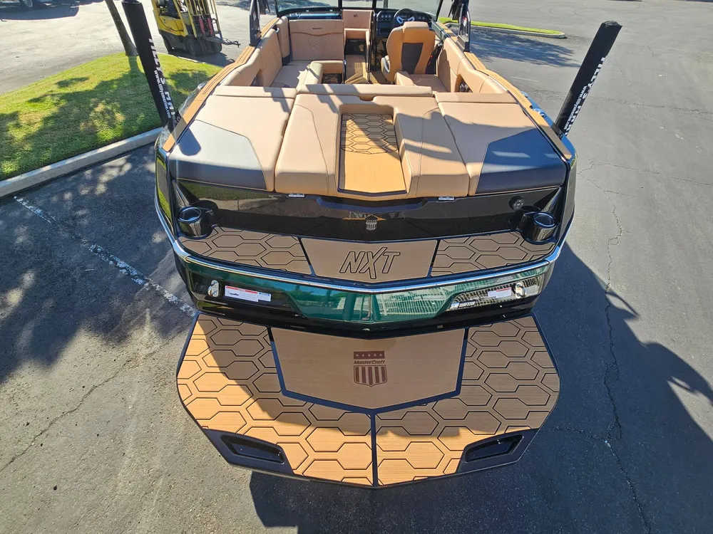 Boat Image Slide 8