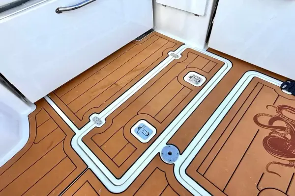 2023 Pursuit OS 355 detail image 14