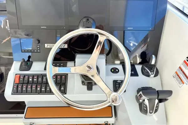 2023 Pursuit OS 355 detail image 21