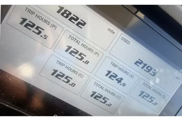 2023 Pursuit OS 355 detail image 22