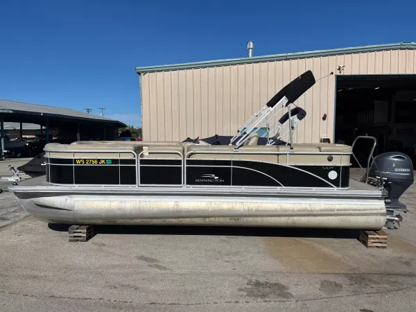 Bennington 24SLX3 3.0 2015-2