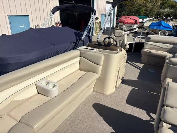 Bennington 24SLX3 3.0 2015-8