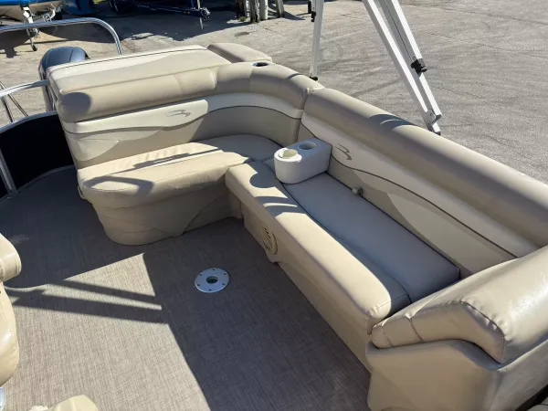 Bennington 24SLX3 3.0 2015-9