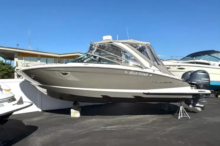 2018 Regal 29 OBX