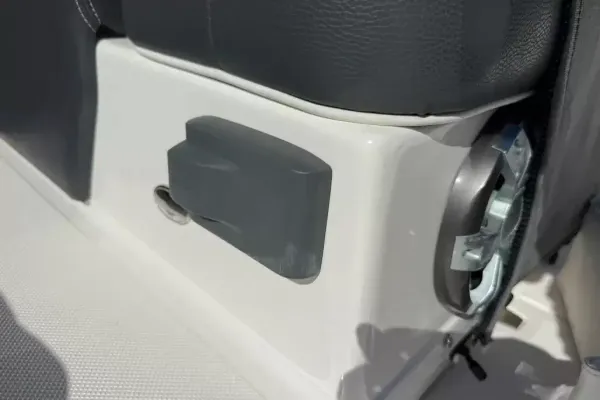 2018 Regal 29 OBX detail image 10