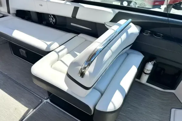 2018 Regal 29 OBX detail image 19