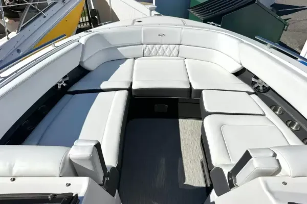 2018 Regal 29 OBX detail image 28