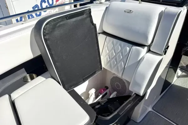 2018 Regal 29 OBX detail image 31