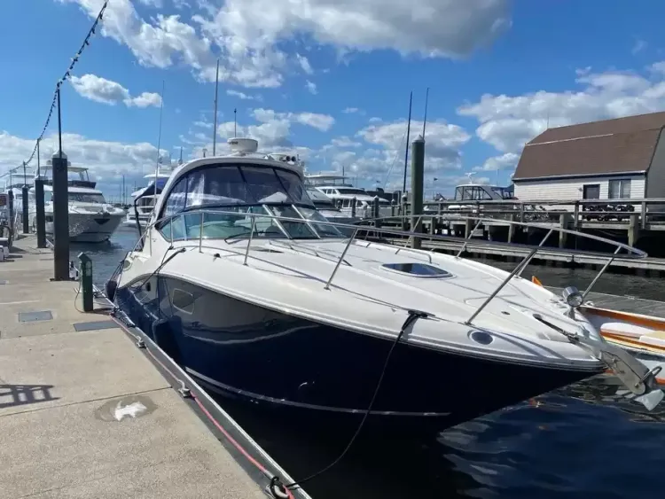 2011 Sea Ray SUNDANCER 350