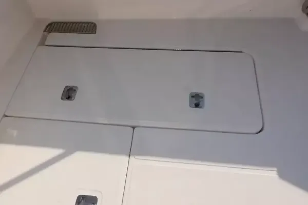 2013 Tiara Yachts 3600 OPEN detail image 40
