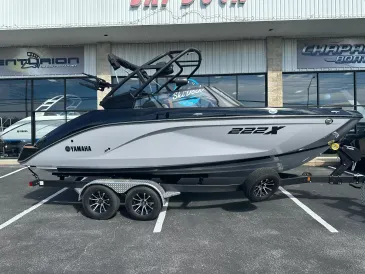2027 Yamaha 222XE-1