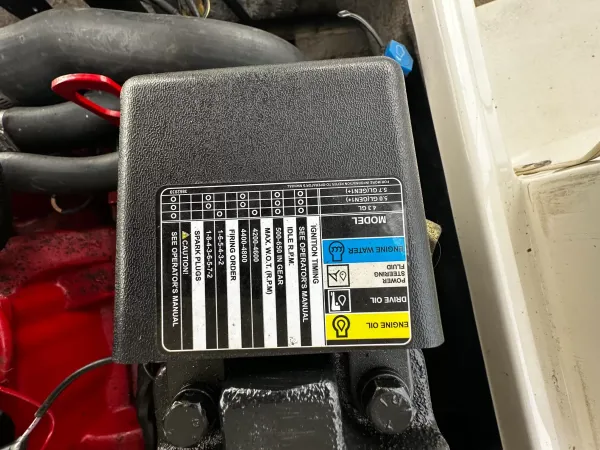 2003 Glastron DX 215-3