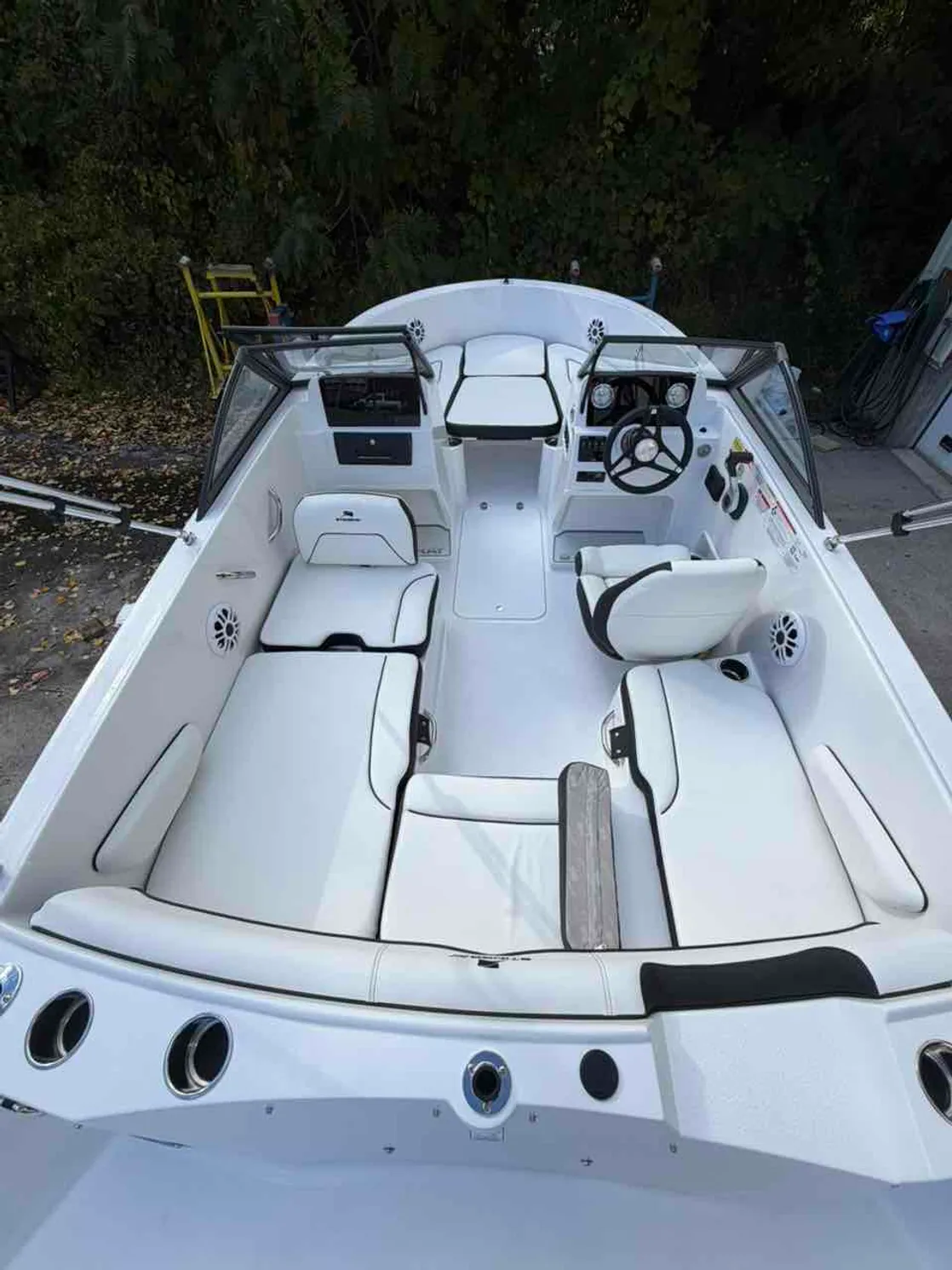 dummy-boat-img