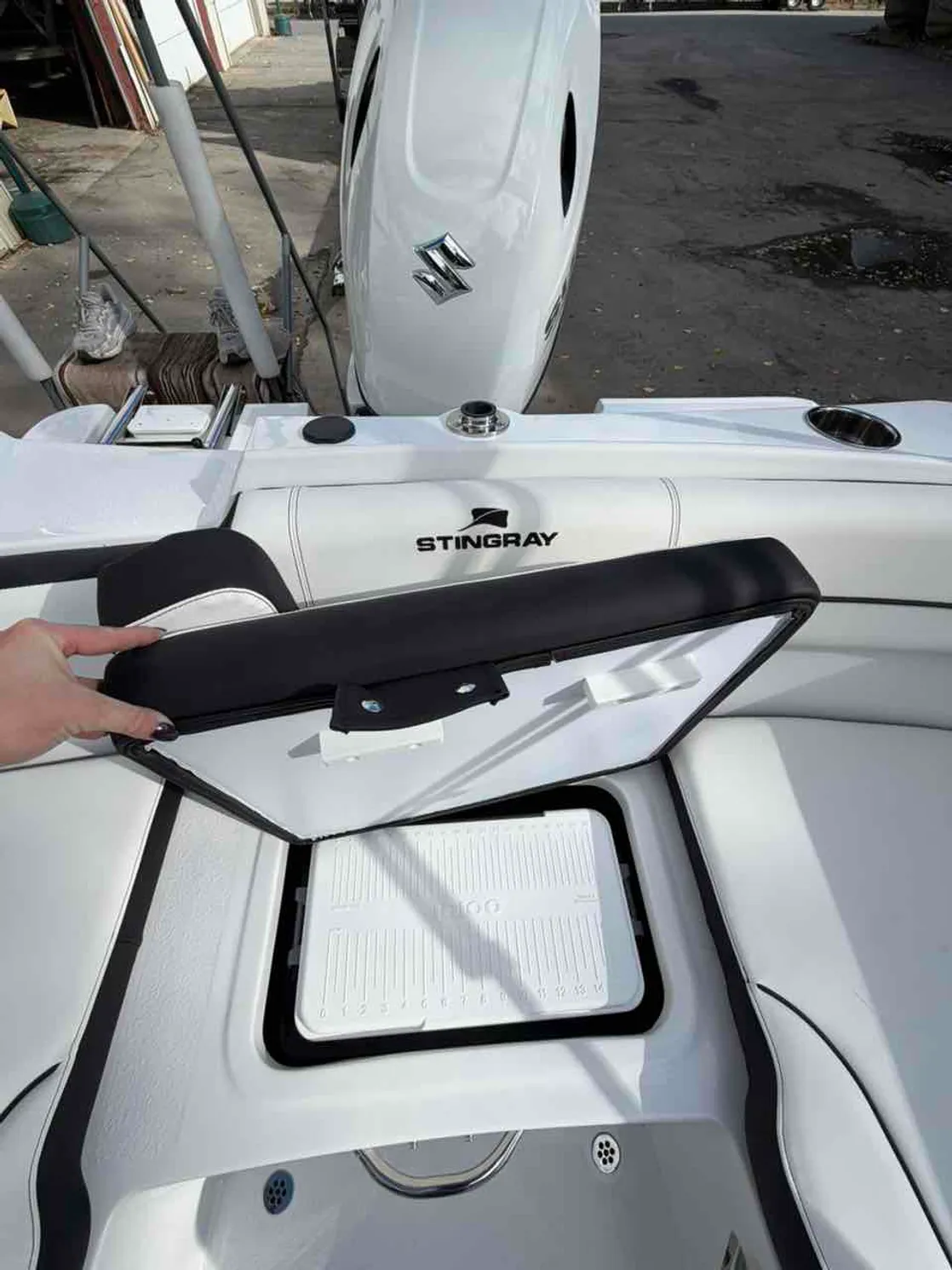 dummy-boat-img