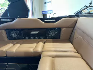2027 Supreme S220 -13