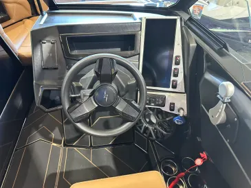 2027 Supreme S220 -6