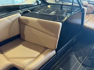 2027 Supreme S220 -8