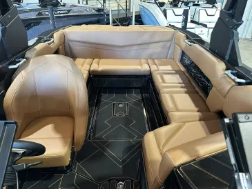 2027 Supreme S220 -10