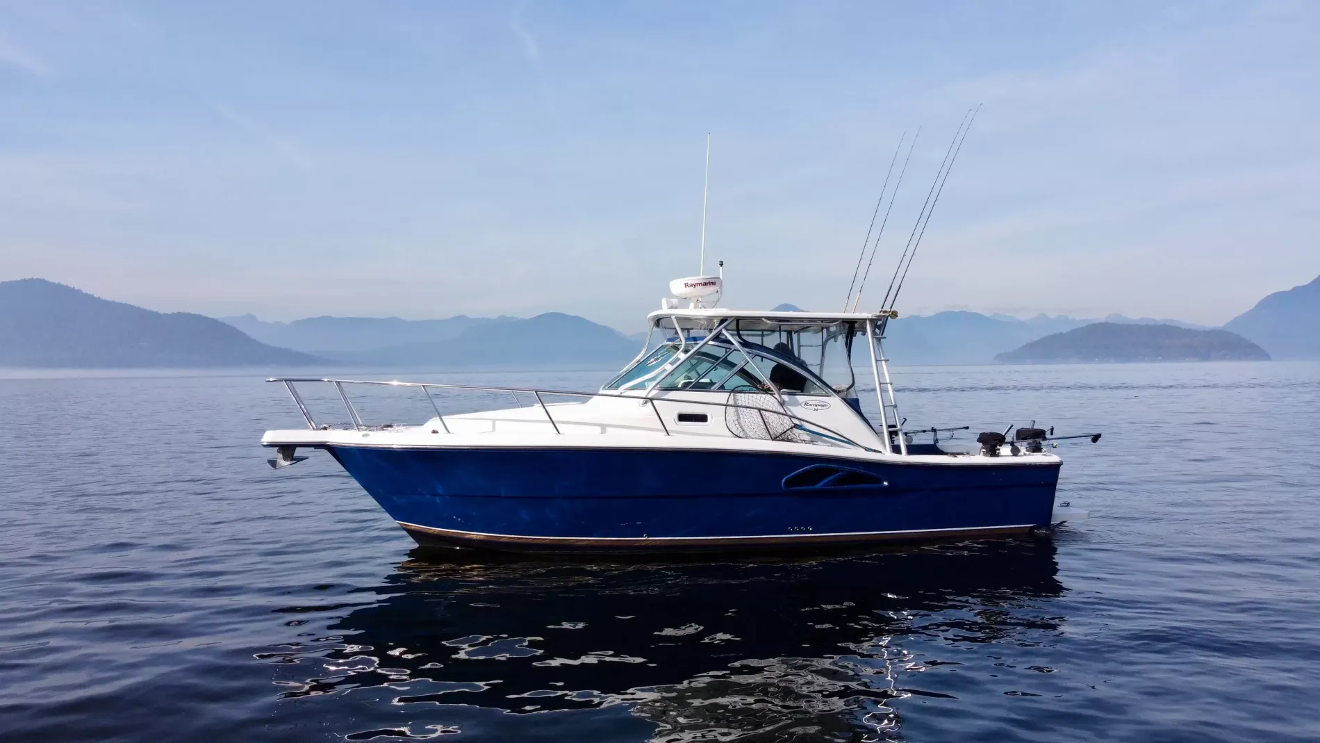 Pre-Owned 2006 Rampage 30 Express for Sale | Vancouver, BC | M&P Yacht Centre | 6abad9e269db4f4f2e0636d6