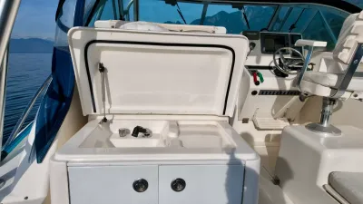 Pre-Owned 2006 Rampage 30 Express for Sale | Vancouver, BC | M&P Yacht Centre | 6abad9e269db4f4f2e0636d6
