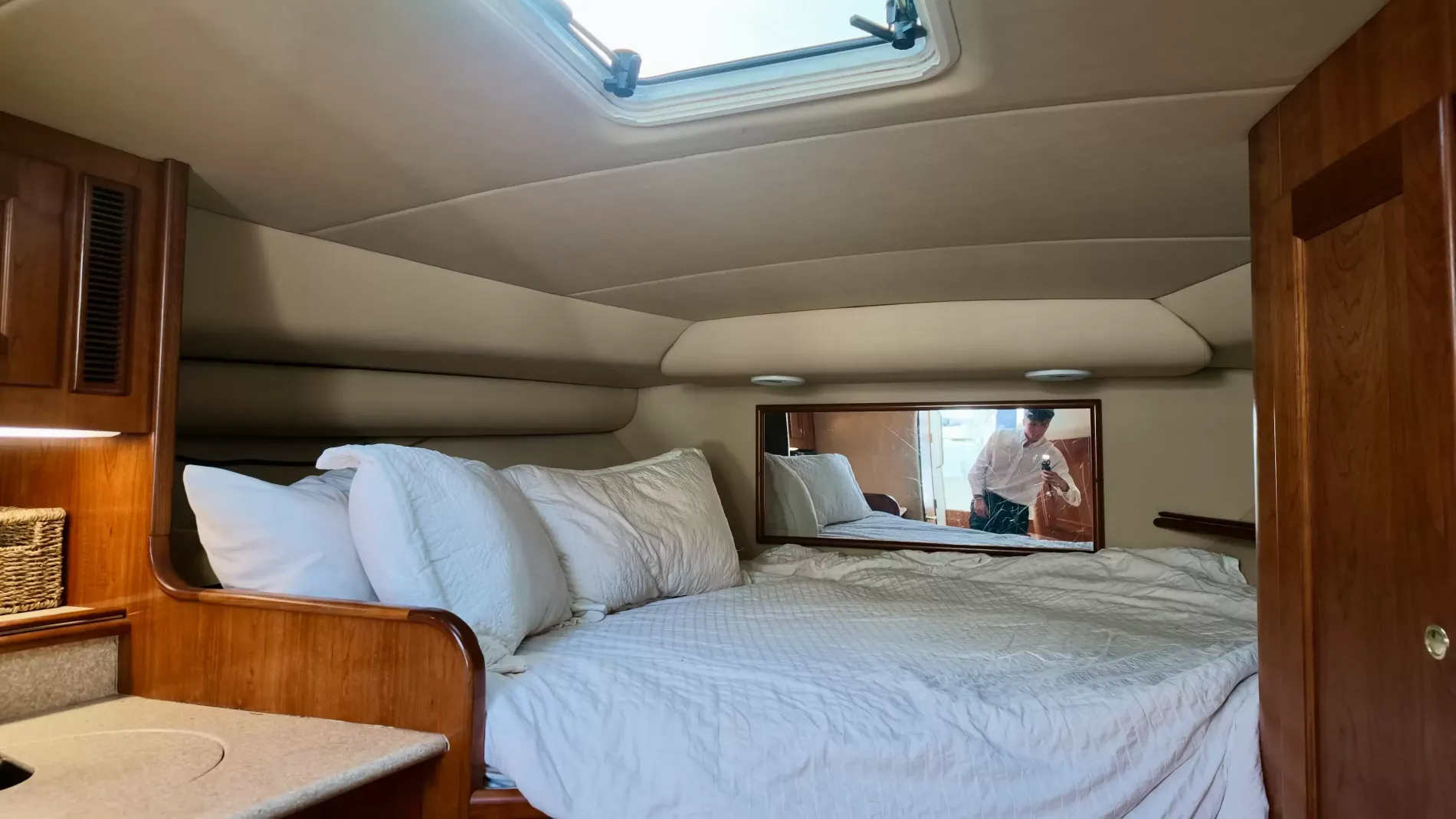 Pre-Owned 2006 Rampage 30 Express for Sale | Vancouver, BC | M&P Yacht Centre | 6abad9e269db4f4f2e0636d6