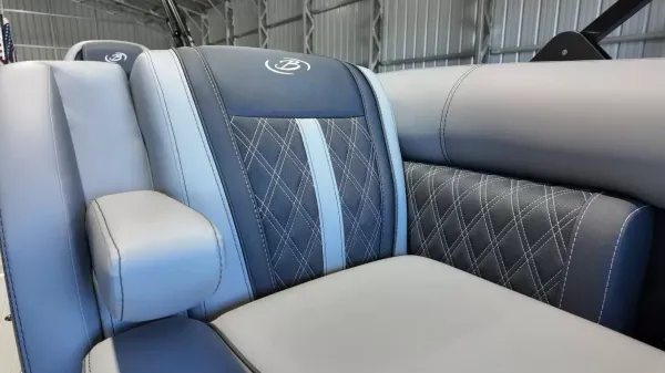 2027 Barletta Lusso 23UC-24