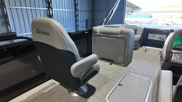 2027 Barletta Lusso 23UC-56