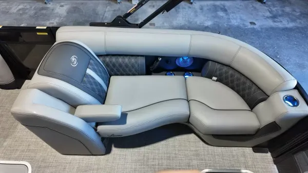 2027 Barletta Lusso 23UC-25
