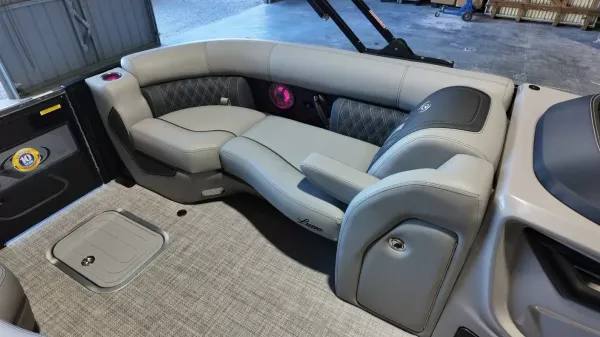 2027 Barletta Lusso 23UC-34