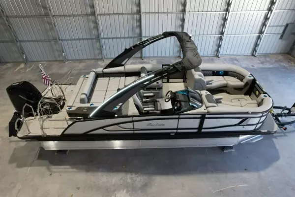 2027 Barletta Lusso 23UA-3