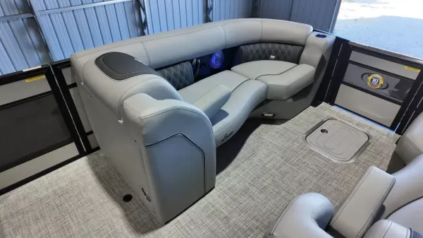 2027 Barletta Lusso 23UA-17