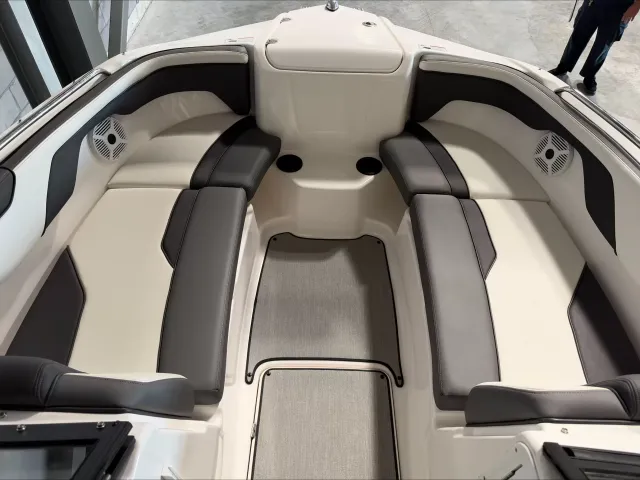 Boat Thumbnail 4