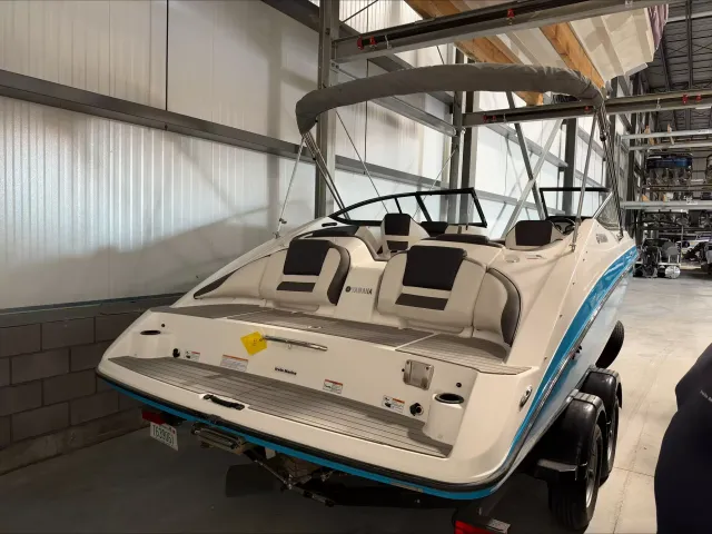 Boat Thumbnail 3