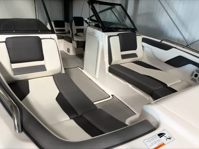 Boat Thumbnail 10